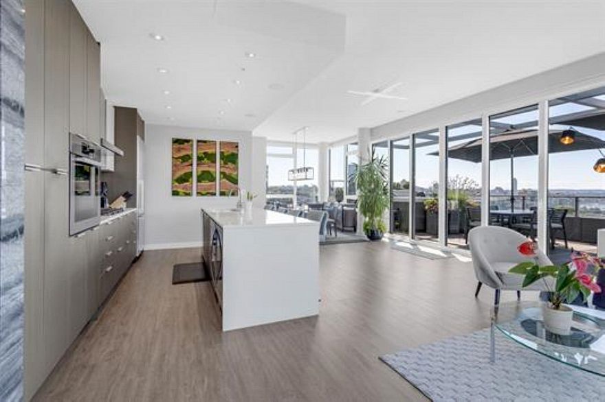 2101 110 Switchmen Street