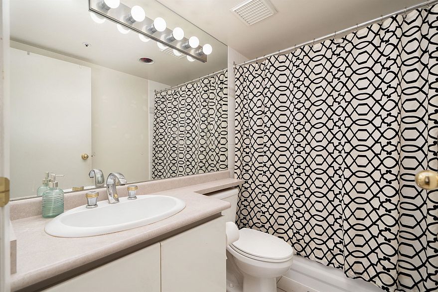 2905 930 Cambie Street