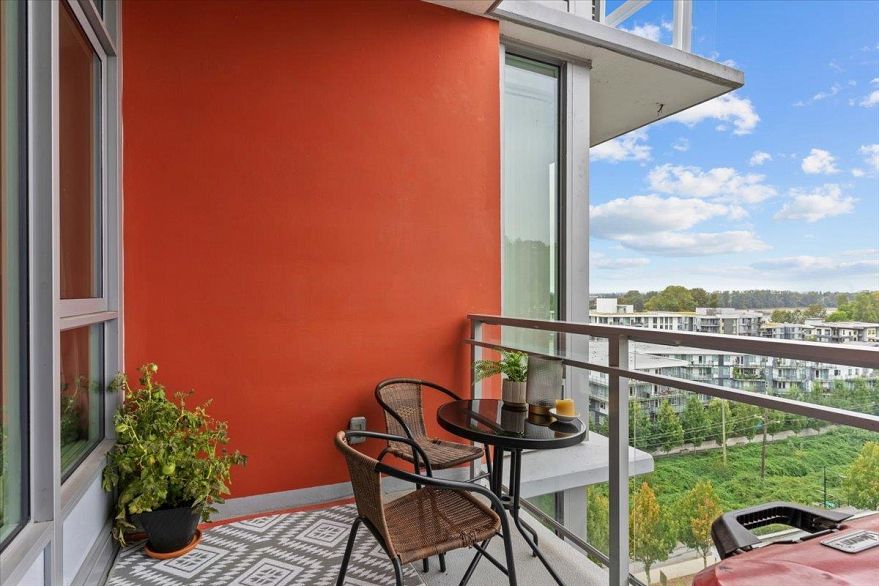 1106 3281 E Kent Avenue North