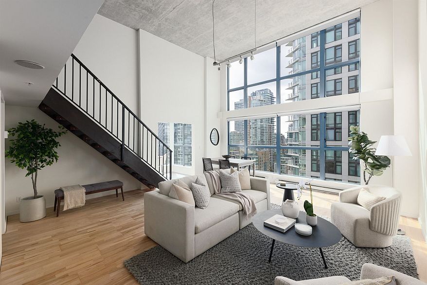 1102 1238 Seymour Street