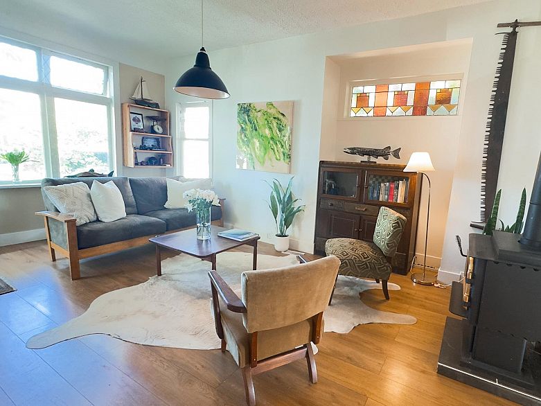 3336 E Georgia Street