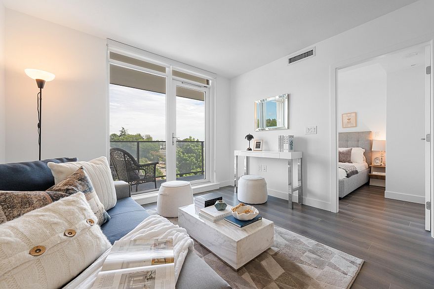 405-8181 Chester Street