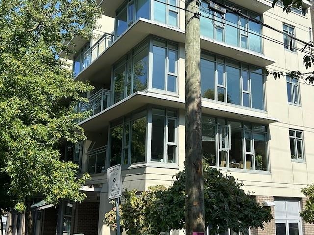 301 2520 Manitoba Street