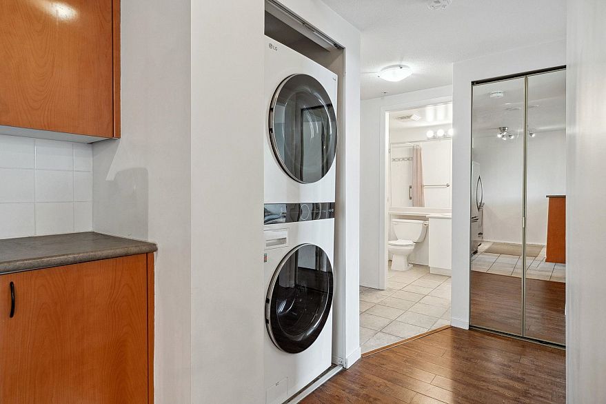 1109 2733 Chandlery Place