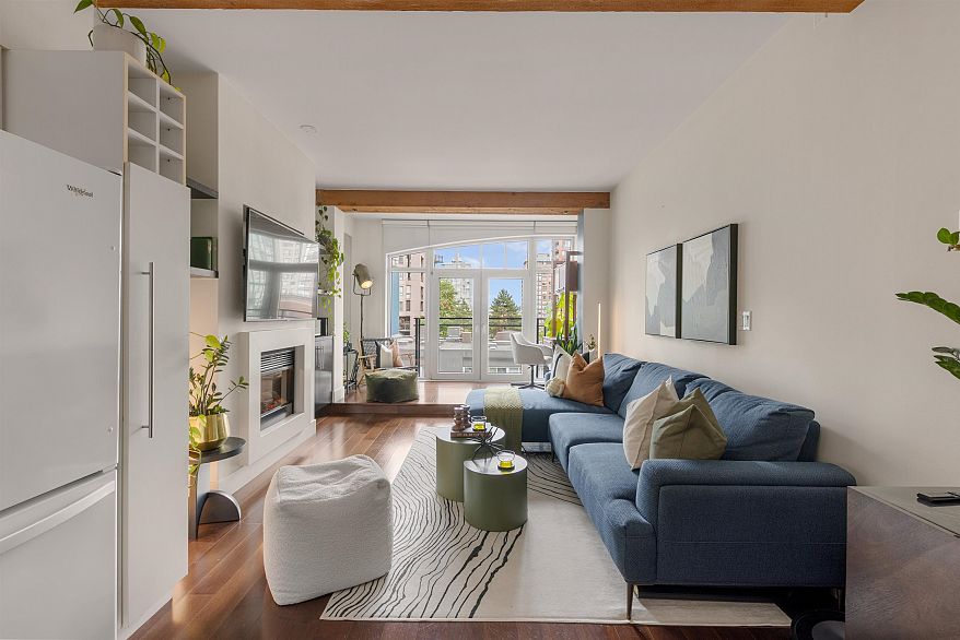 408 1275 Hamilton Street