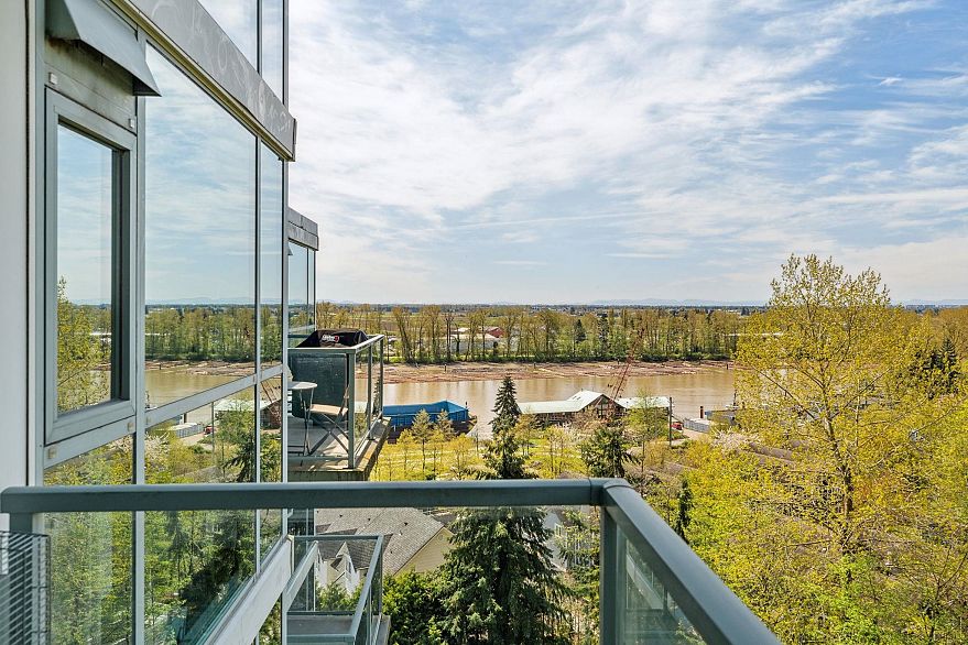 1109 2733 Chandlery Place