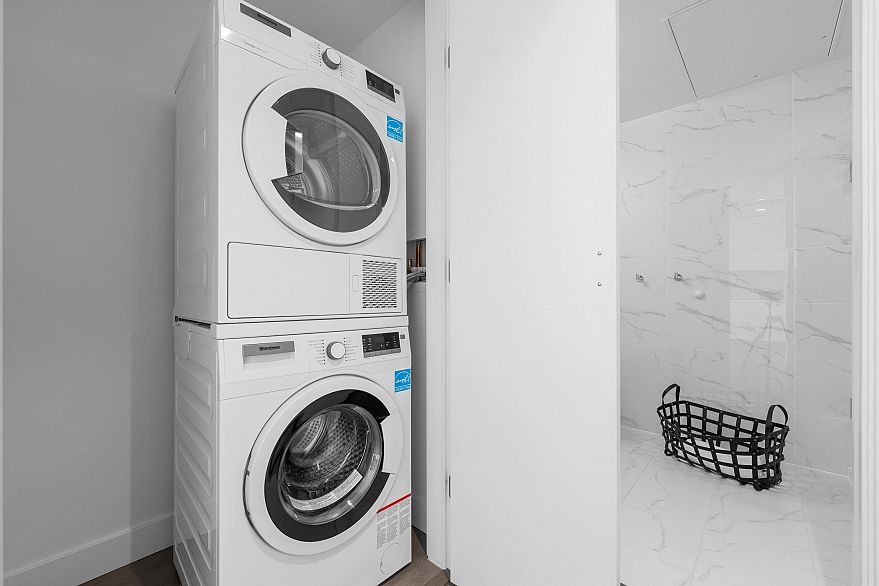 405-8181 Chester Street