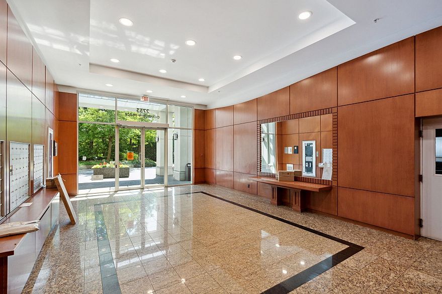 1109 2733 Chandlery Place