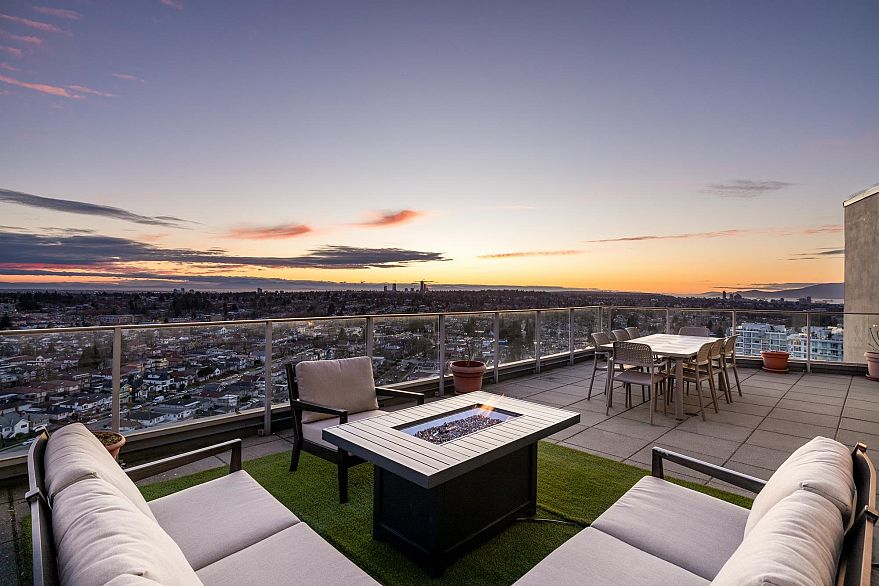 PH3 4815 Eldorado Mews