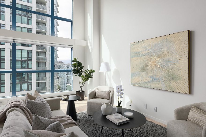 1102 1238 Seymour Street