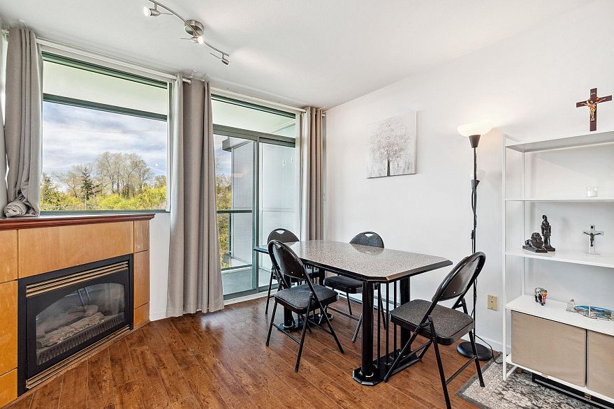 1109 2733 Chandlery Place