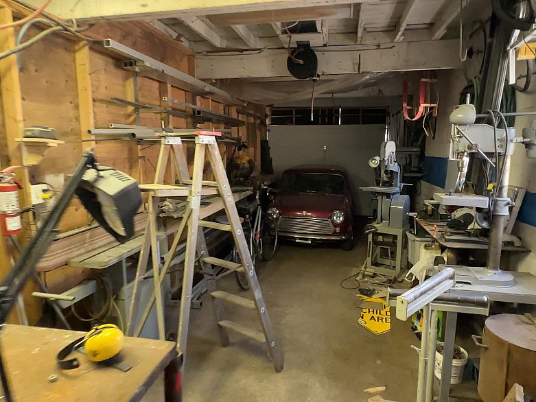 3336 E Georgia Street