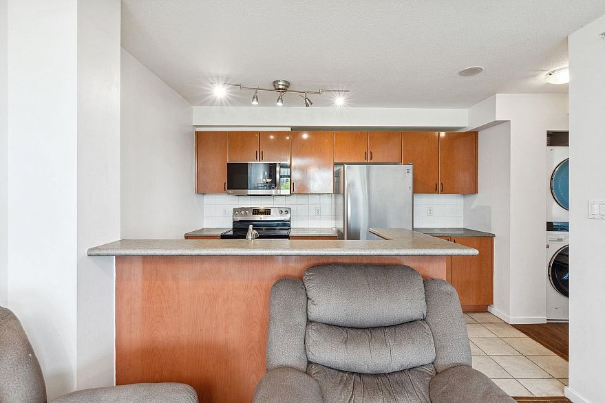 1109 2733 Chandlery Place