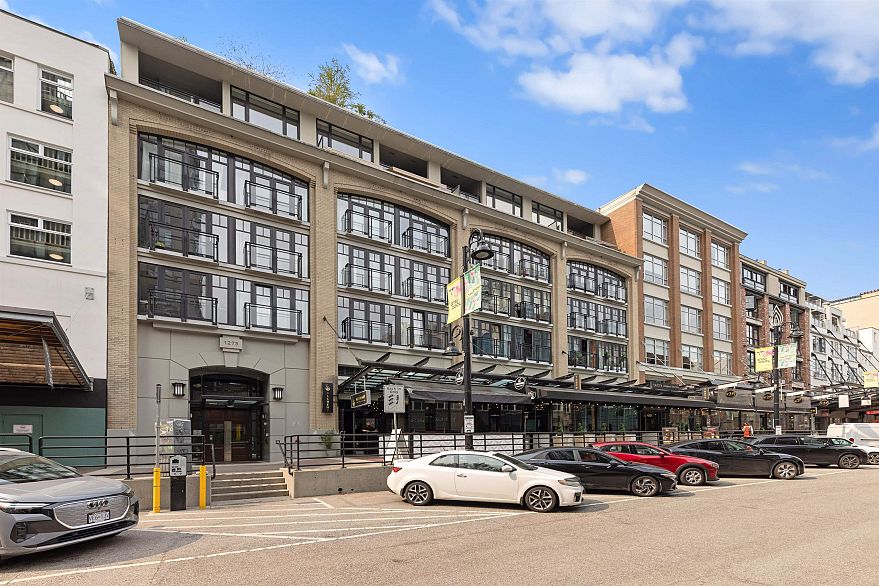 408 1275 Hamilton Street