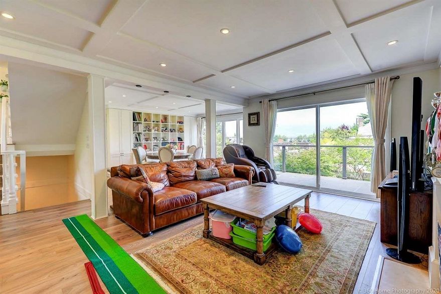 4333 Locarno Crescent