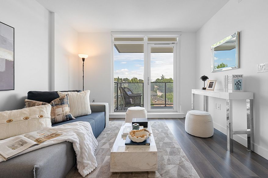 405-8181 Chester Street