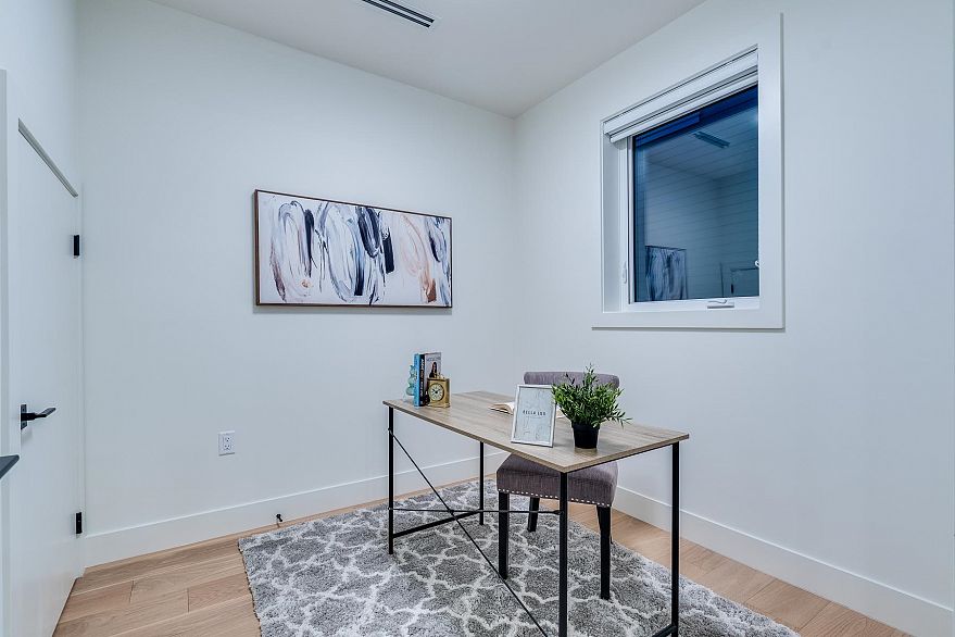 1 2263 E 35th Avenue