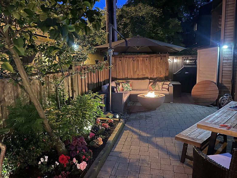 204 2410 Cornwall Avenue