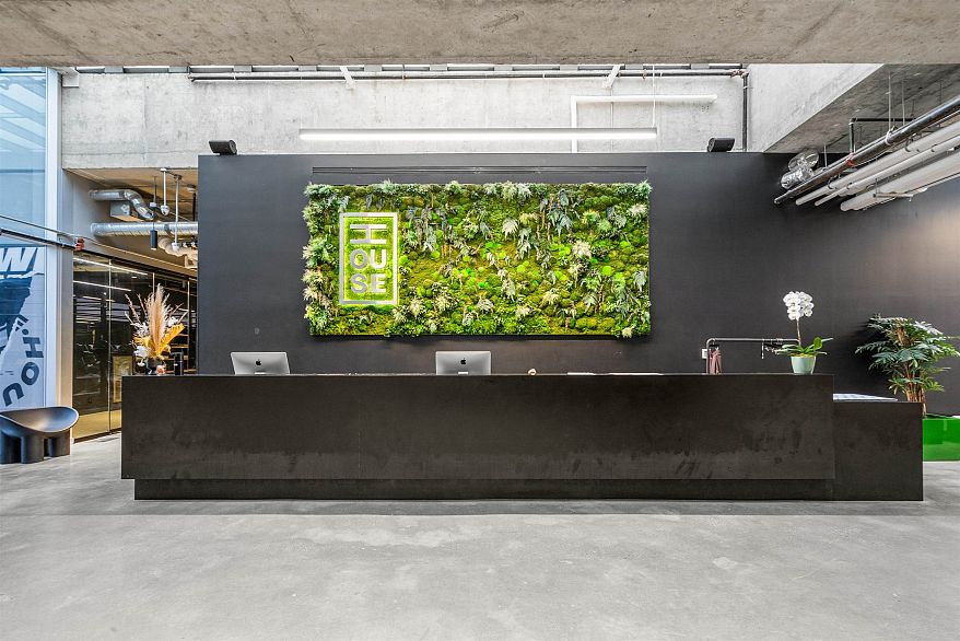 2609 1480 Howe Street