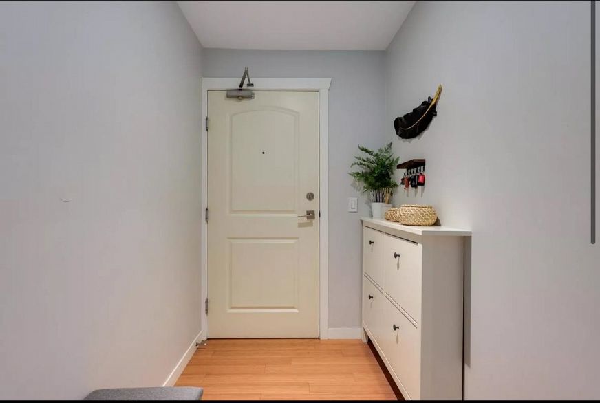 212 3575 Euclid Avenue