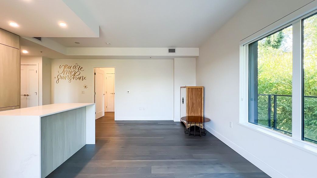 402 488 W 58th Avenue