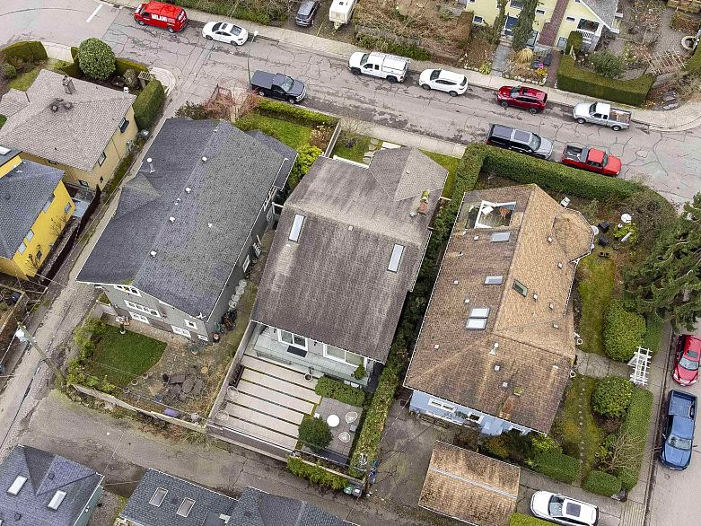 1643 Collingwood Street