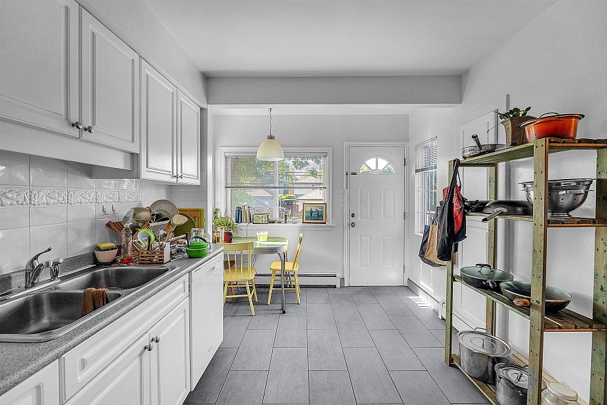 275 W King Edward Avenue