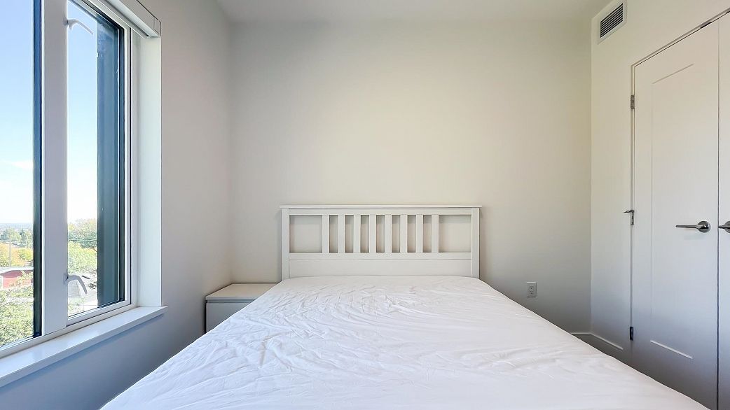 402 488 W 58th Avenue