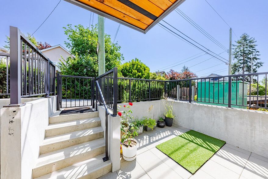 104 7828 Granville Street