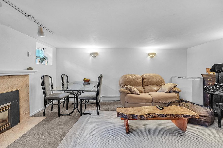 275 W King Edward Avenue