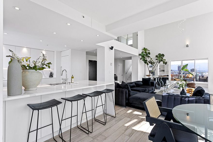 PH1 930 Cambie Street