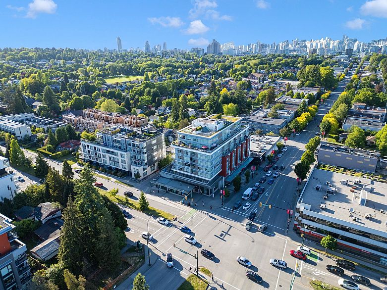 275 W King Edward Avenue