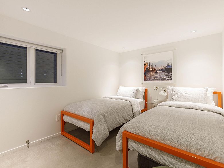 1643 Collingwood Street