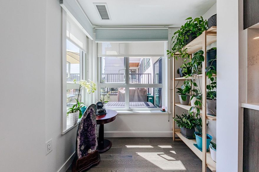 104 7828 Granville Street