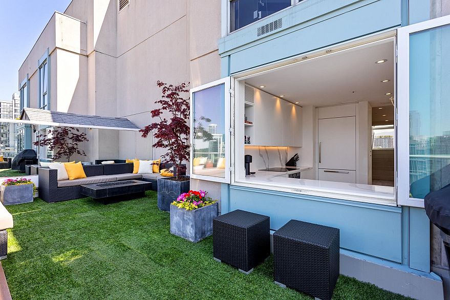 PH1 930 Cambie Street