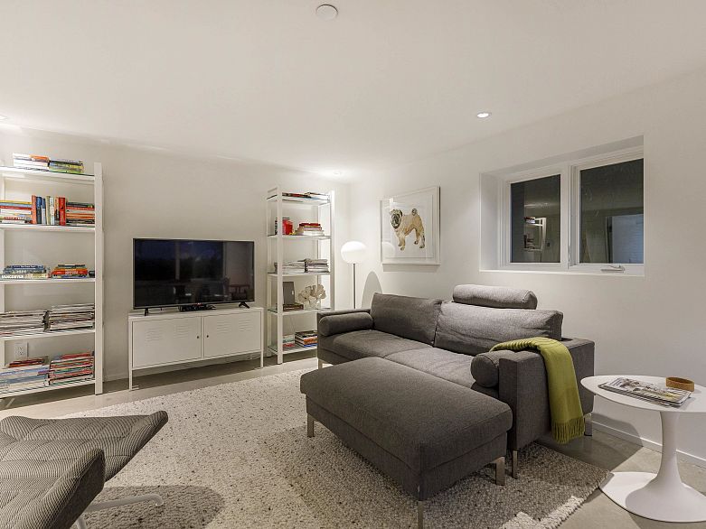 1643 Collingwood Street