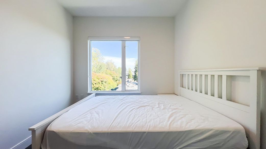 402 488 W 58th Avenue