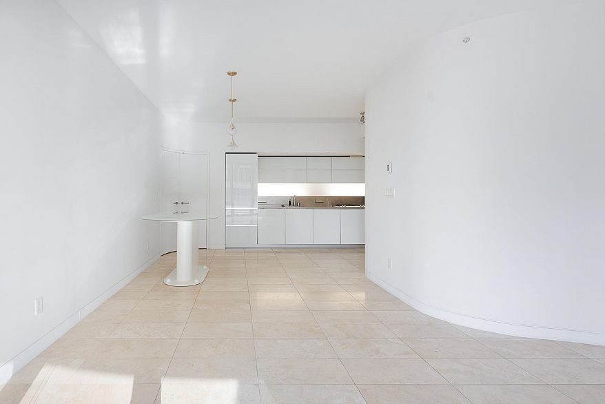 1507 838 W Hastings Street