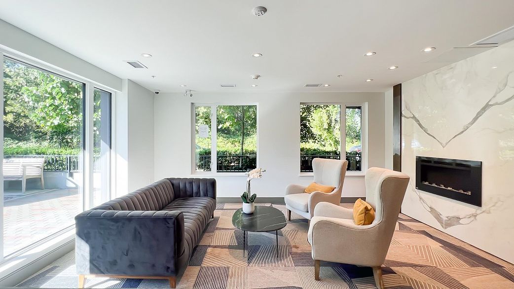 402 488 W 58th Avenue