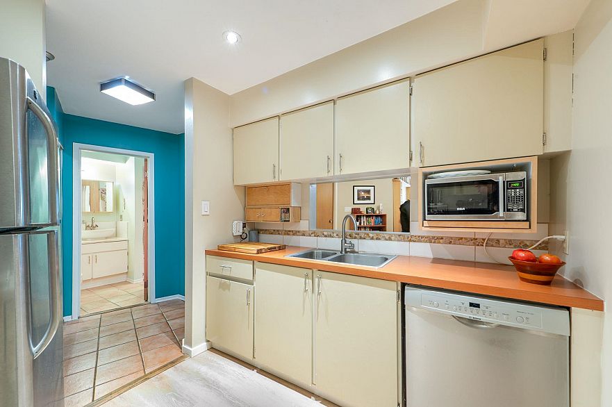 210 2222 Prince Edward Street