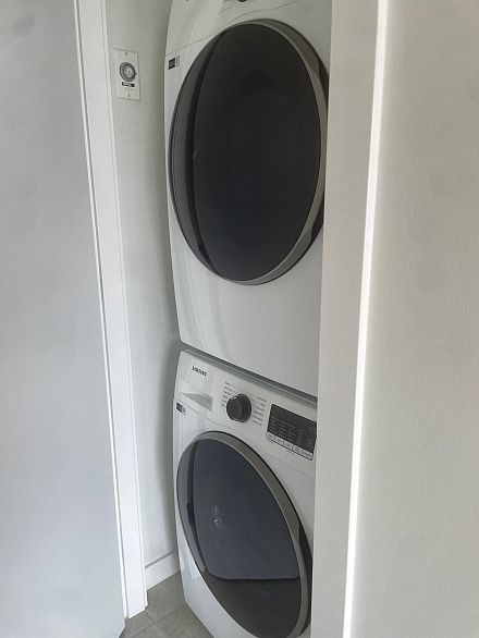 1807 833 Seymour Street