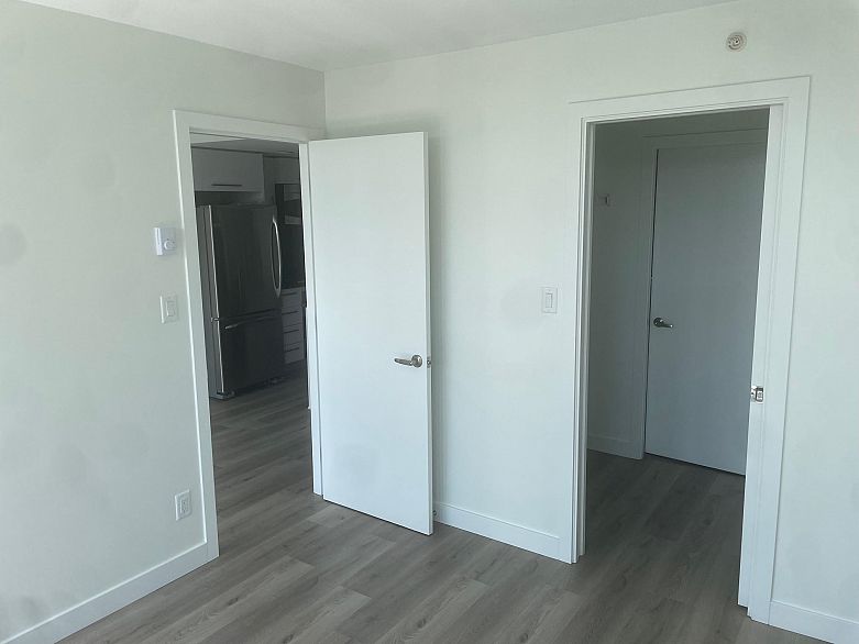 1807 833 Seymour Street