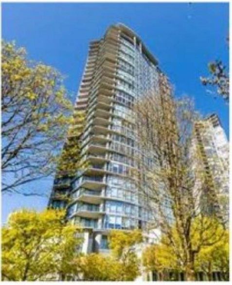 1506 583 Beach Crescent