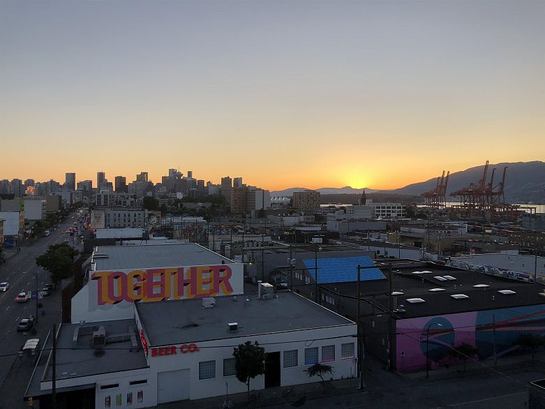 808 933 E Hastings Street