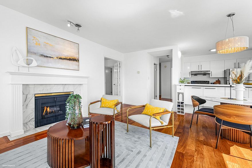 702 1436 Harwood Street