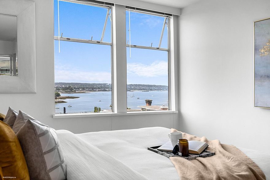 702 1436 Harwood Street