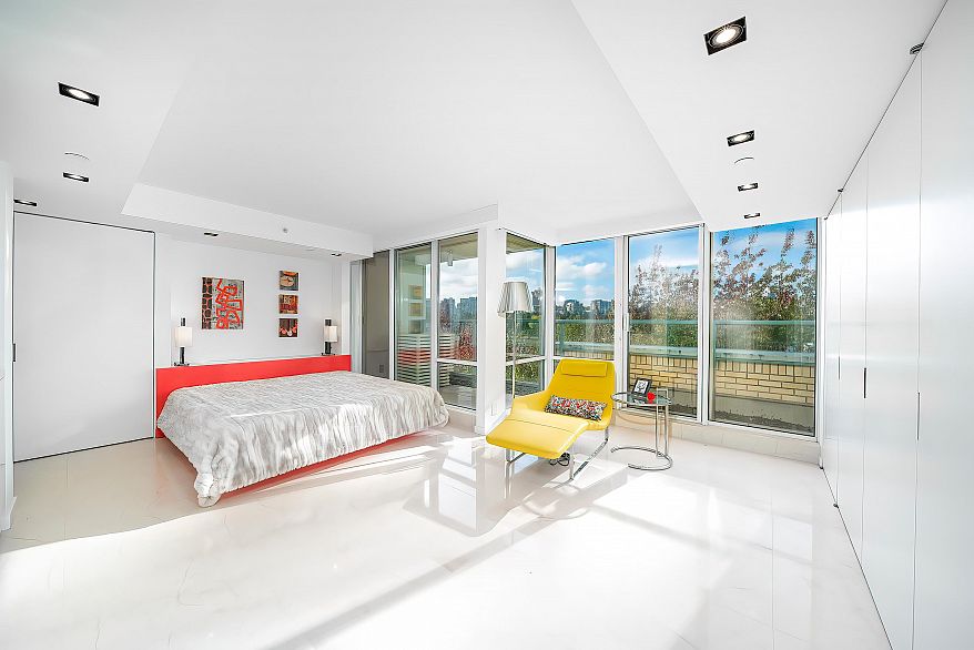 606 1288 Marinaside Crescent