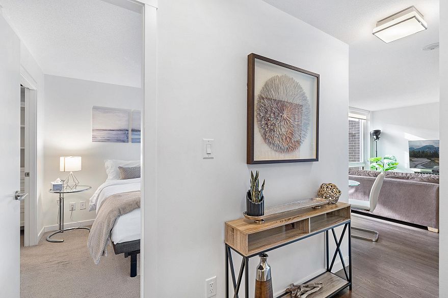 303 5665 Boundary Road