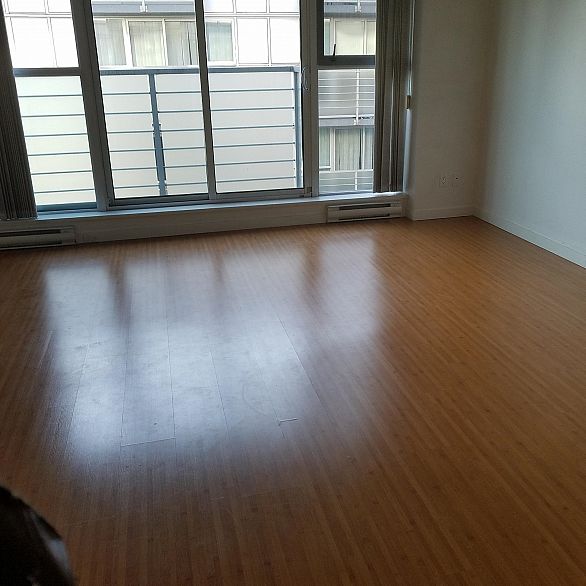 816 168 Powell Street