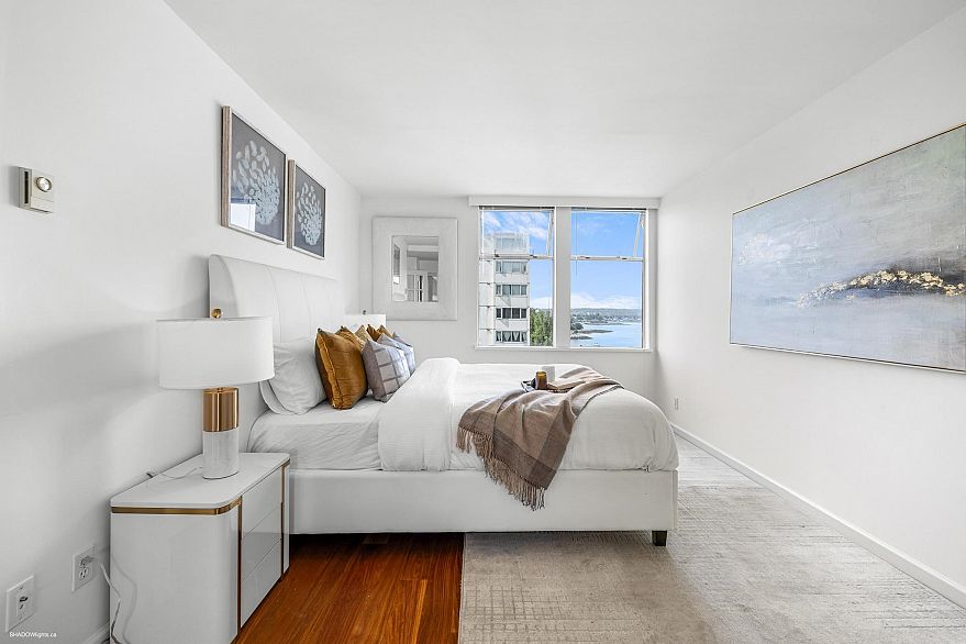 702 1436 Harwood Street